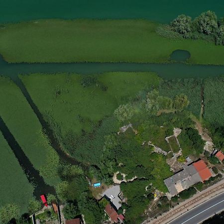 Lake House Buric Vranjina Экстерьер фото