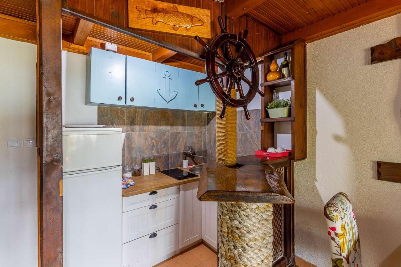 Lake House Buric Vranjina Экстерьер фото