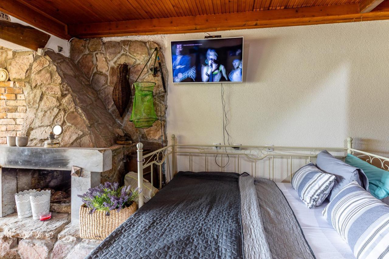 Lake House Buric Vranjina Экстерьер фото